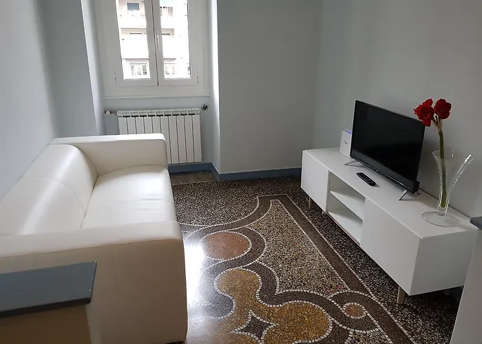 Apartment Genova Central דירה ג'נובה